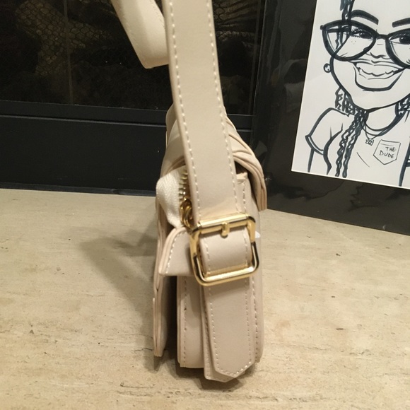 Lulus Purse - Picture 3 of 5